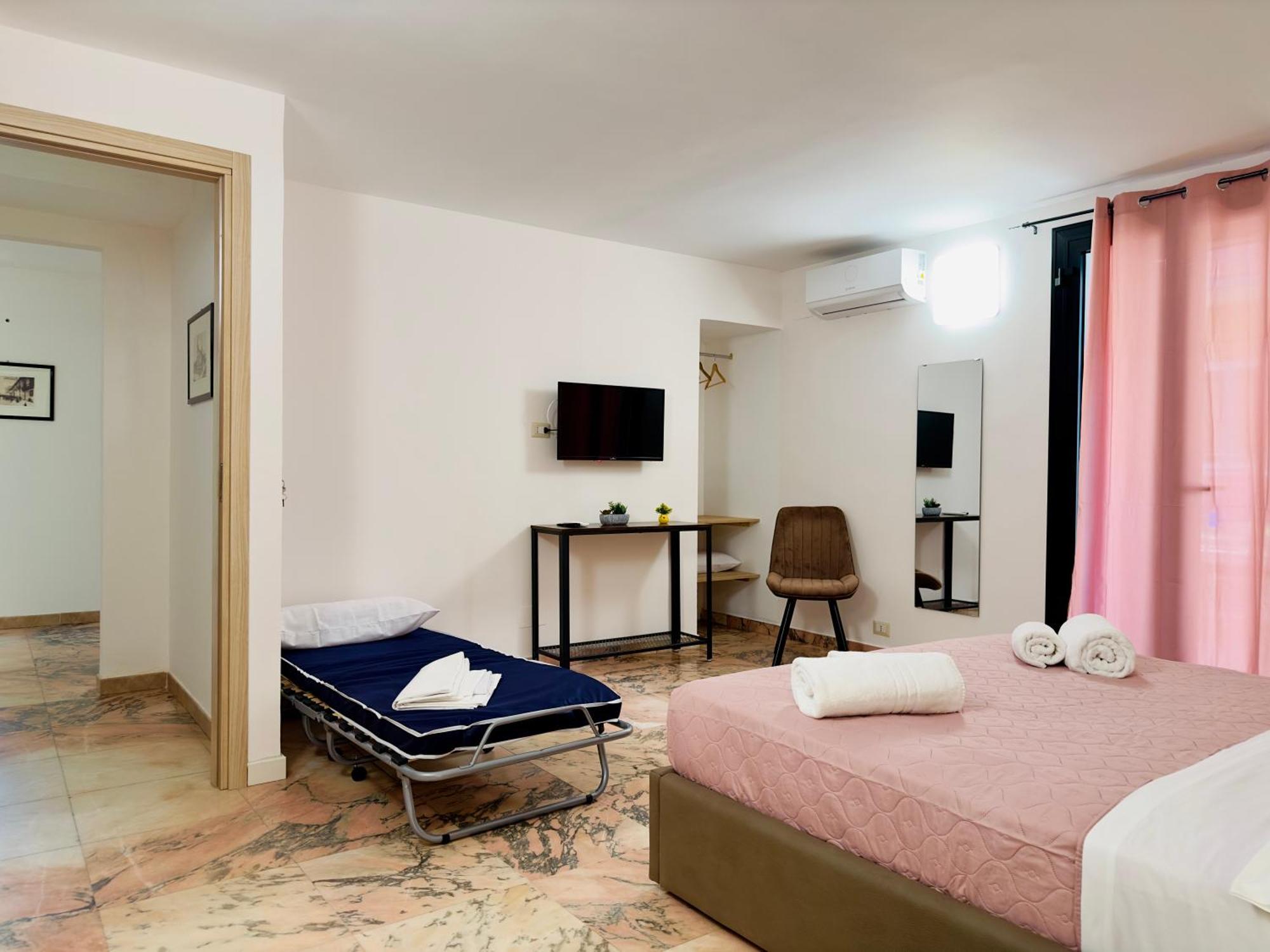 Unique Rooms In Centro Citta Bagno Privato E Climatizzatore Ragusa Dış mekan fotoğraf